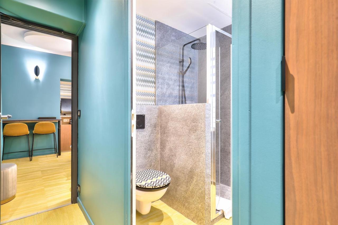 33 Marbeuf Aparthotel Parigi