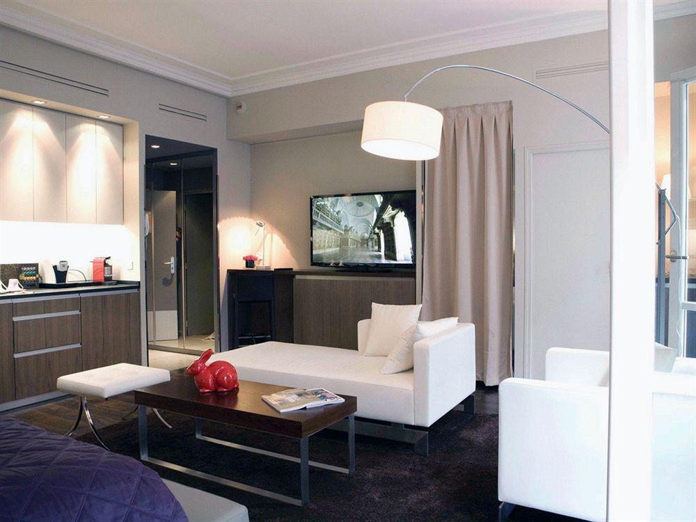 33 Marbeuf Aparthotel Parigi