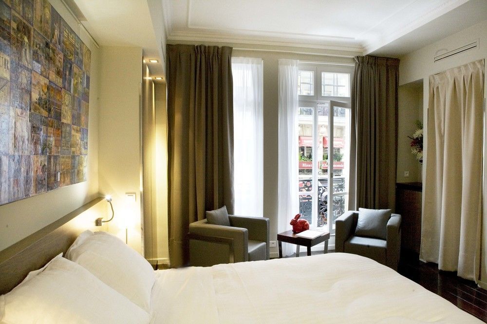 33 Marbeuf Aparthotel Parigi
